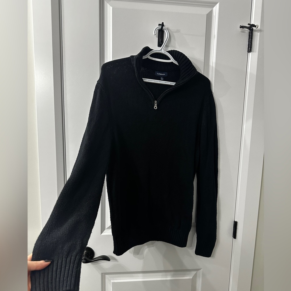 085. Black Quarter-Zip Sweater Croft & Barrow.